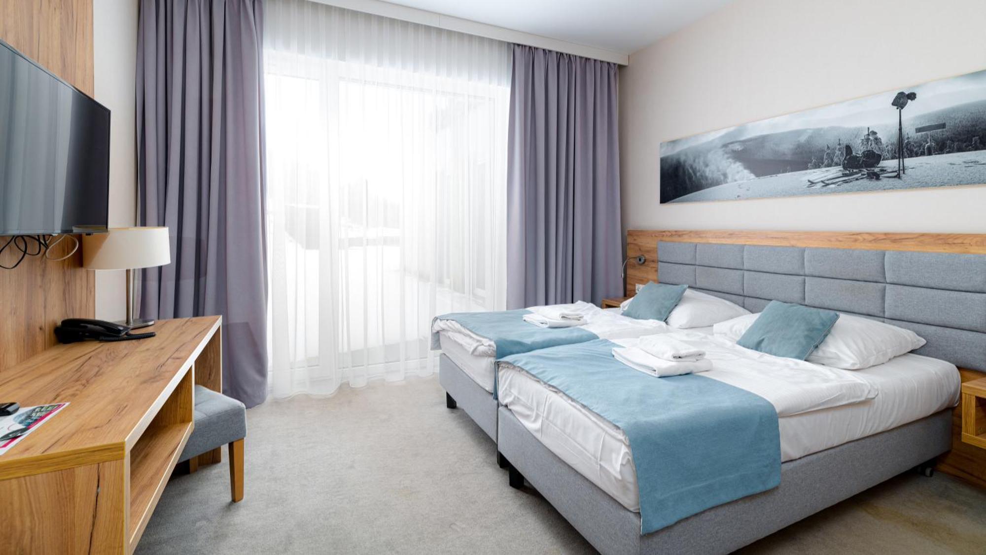 Panorama - Czarna Gora Resort By Sun & Snow Z Basenem I Sniadaniem Sienna  Exterior photo