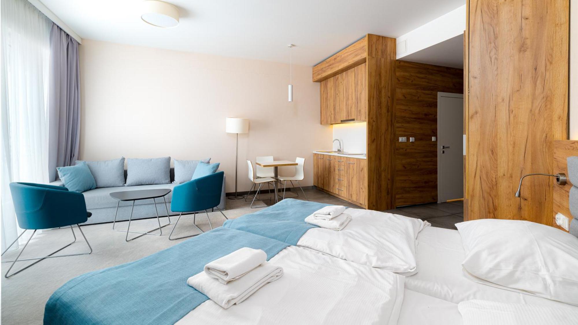 Panorama - Czarna Gora Resort By Sun & Snow Z Basenem I Sniadaniem Sienna  Exterior photo