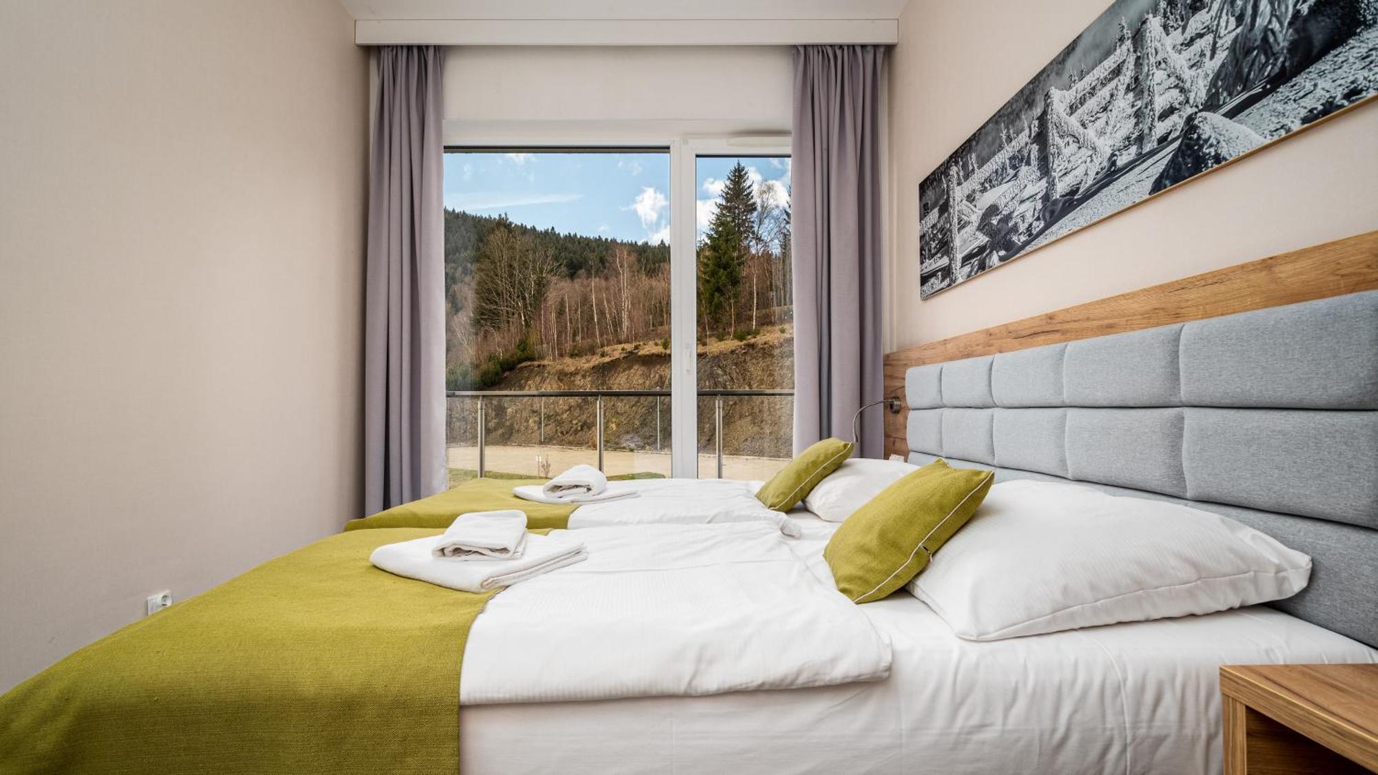 Panorama - Czarna Gora Resort By Sun & Snow Z Basenem I Sniadaniem Sienna  Exterior photo